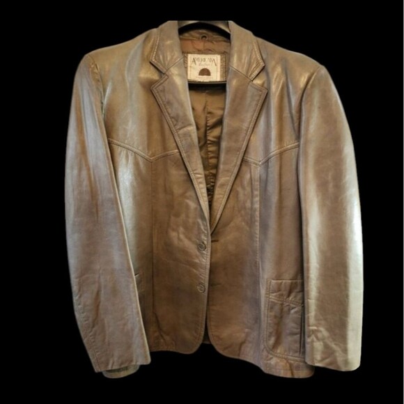 AMERICANA LEATHER JACKET/COAT SIZE 46 GREY INSIDE POCKETS BUTTON FRONT